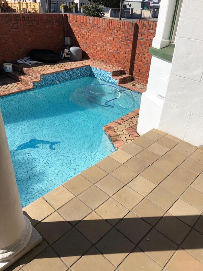 Heath Villa - Private Room Port Elizabeth Exterior photo