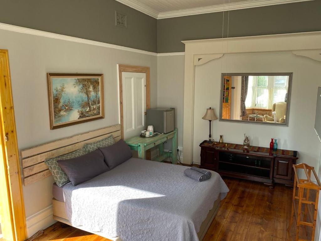 Heath Villa - Private Room Port Elizabeth Exterior photo